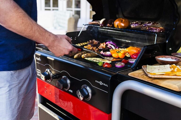 Char Broil Gas2Coal® 3-Burner Hybrid Grill + Side Burner