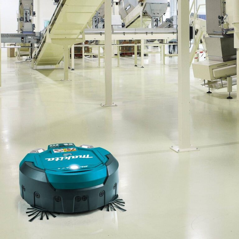 Makita DRC200Z 18V Li-Ion Robotic Cleaner W/Out Battery.